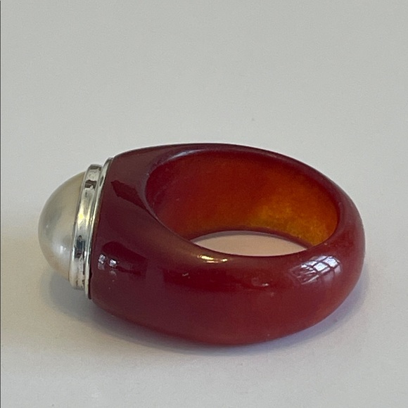 Genuine Red Jade Ring With Mabe Pearl In 925 Sterling Silver Bezel Setting - Picture 6 of 16